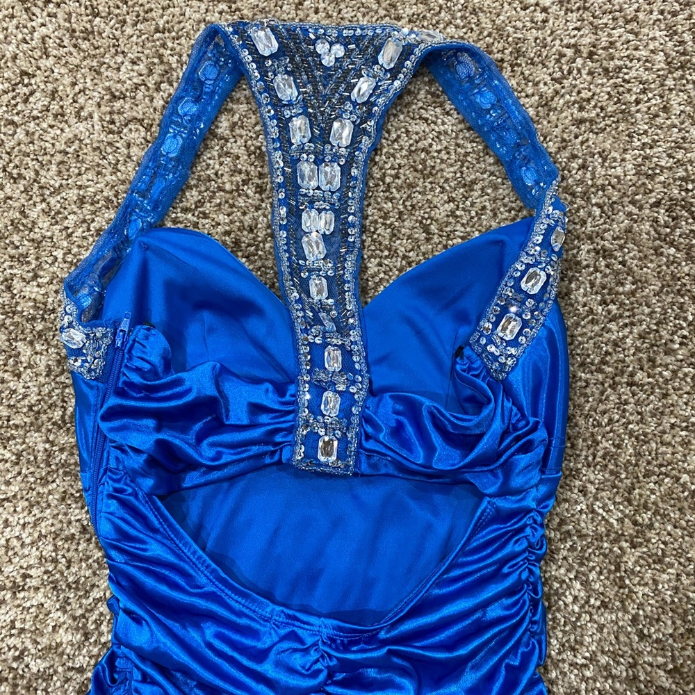 Dress - Picture 4 of 5